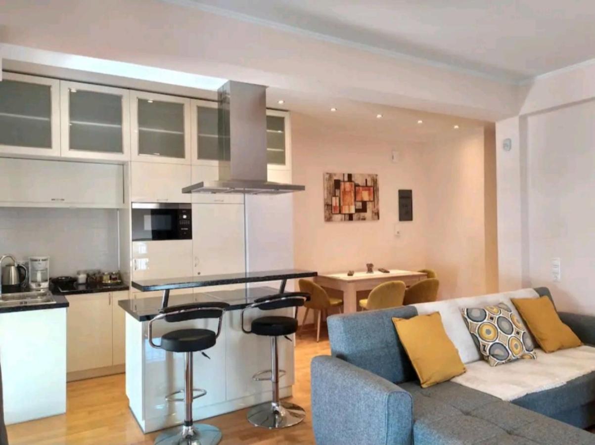 Stylish -Modern Apartment Heart Of Marousi Atenas Exterior foto